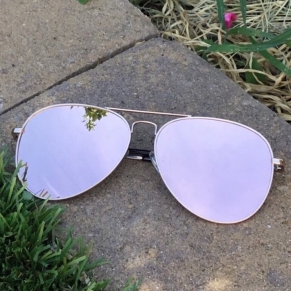 Rose Gold Aviator Sunglasses - Picture 2 of 3